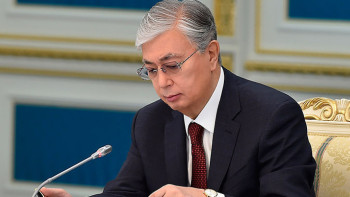 Фотография к новости: Президент Юрий Аравиннің дүниеден өтуіне байланысты көңіл айтты