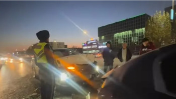 Фотография к новости: Семейде 5 автокөліктің қатысуымен жаппай жол апаты болды