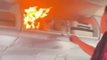 Фотография к новости: Әуеде пауэрбанк өртеніп, ұшақ шұғыл қонуға мәжбүр болды