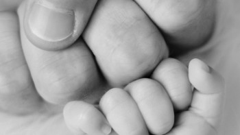 Фотография к новости: "Түнімен телефон ұстап, таңертең оянбады": Жамбыл облысында баласын ұрған ер адамға үкім шықты