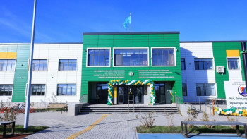 Фотография к новости: Қарағанды облысында ЖИ және STEM-зертханасы бар мектеп ашылды