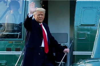 Фотография к новости: Трамп "Бейбітшілік сәулетшісі" сыйлығын алды