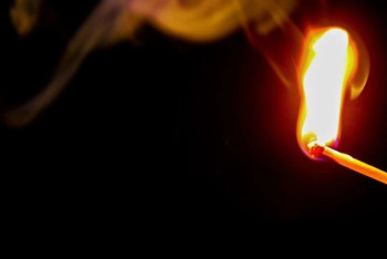 Әйелінің киім-кешегін өртеп жіберген ер адам қамауға алынды