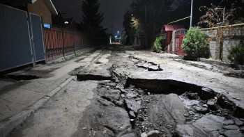 Фотография к новости: Алматыда асфальт опырылды: Компания аккредитациясынан айырылды