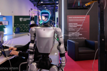 Фотография к новости: Қазақстан қазақ тілінде сөйлейтін жасанды интеллект жүйесін әзірлеп жатыр