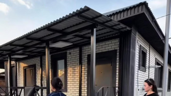 Фотография к новости: Талғардағы қайғылы оқиғадан кейін Шерзат Болаттың отбасы жаңа үйге қоныстанды