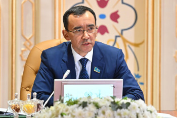 Фотография к новости: Мәулен Әшімбаев: Парламенттік реформа – демократиялық даму жолындағы маңызды қадам