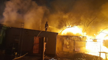 Фотография к новости: Семейде бірнеше үй отқа оранды