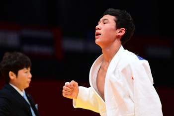 Фотография к новости: Жасөспірімдер Азиадасы: қазақстандық екі дзюдошы алтын медаль иеленді