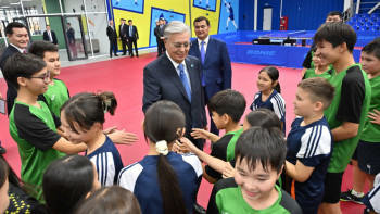 Фотография к новости: Қасым-Жомарт Тоқаев Үстел теннисі орталығына барды