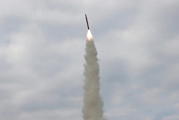 Фотография к новости: Солтүстік Корея теңіз үстінде жаңа қанатты зымырандарды сынақтан өткізді