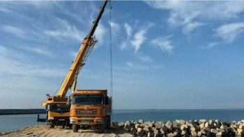 Фотография к новости: Маңғыстауда Каспийдің таяздануына байланысты су алу арнасы тереңдетіледі