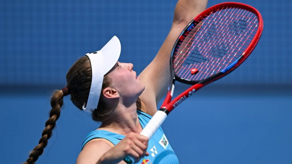  instagram.com/lenarybakina