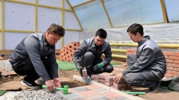 Фотография к новости: "Жұмысшы мамандықтар жылы": Абай облысында 20 мың студент техникалық білім алуда