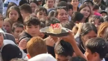 Фотография к новости: Алатауда тегін тамақ таратқан дәмхана иесі жазаланды