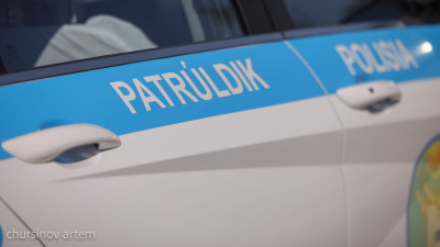 Павлодарда мектеп маңында жалаңаш ер адам жүгіріп жүрген