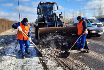 Фотография к новости: Астанада бір тәулікте мың текше метрден астам қар тазартылды
