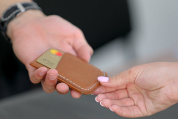 Фотография к новости: Депутат арнайы әлеуметтік шоттар енгізуді ұсынды