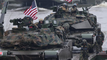 Фотография к новости: Пентагон: АҚШ Еуропадағы әскерін қысқартуды жоспарлап отырған жоқ