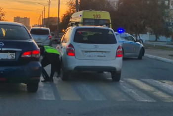 Фотография к новости: Ақтауда жаяу жүргіншілер өткелінде 7 жасар қызды көлік қағып кетті