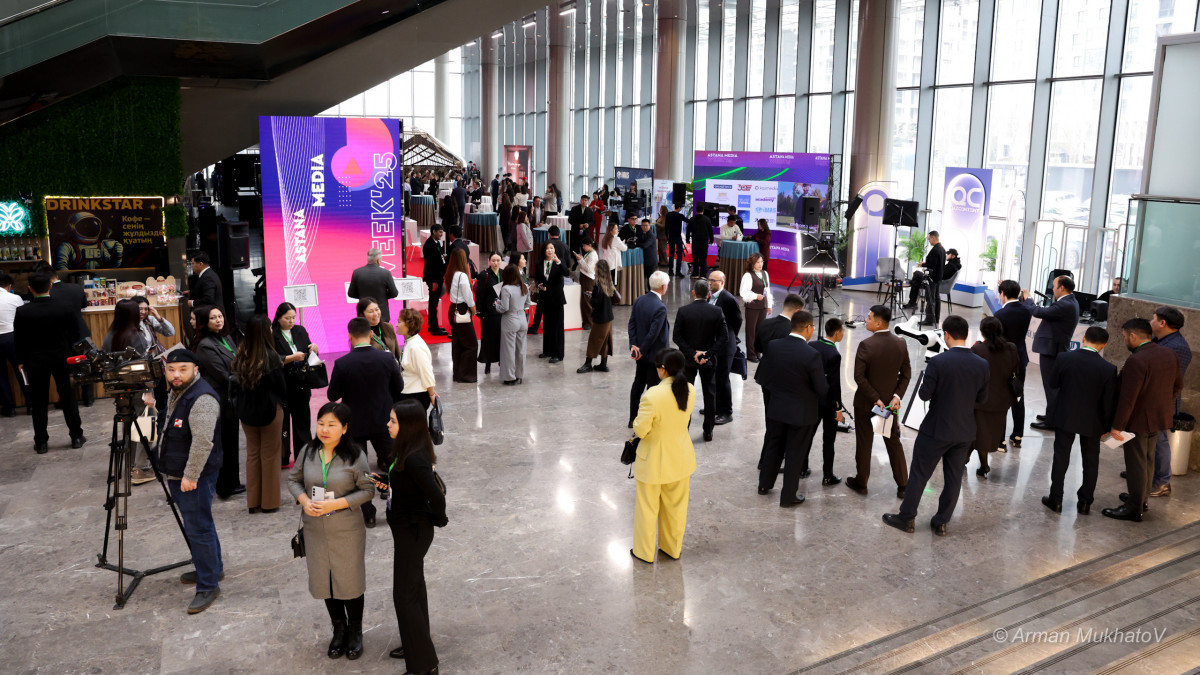  Арман Мухатов  