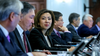 Фотография к новости: Банктерді бюджет есебінен құтқару дәуірі аяқталды – Мәдина Әбілқасымова