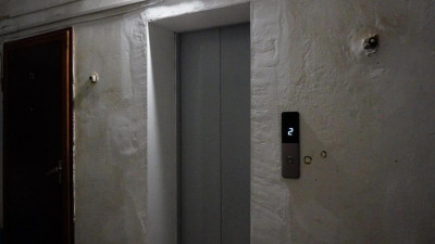 Астанада мас ер адам лифт шахтасына құлап, тағы бір тұрғын ішінде қысылып қалды