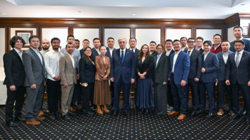 Фотография к новости: Мемлекет басшысы АҚШ-тағы қазақстандық ІТ стартап басшыларымен кездесті