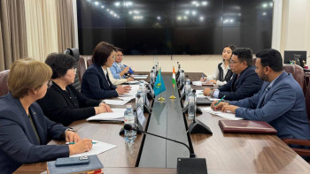 Фотография к новости: Қазақстан мен Үндістан дәстүрлі медицина саласында бірлескен жобаларды бастамақ