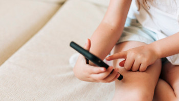 Фотография к новости: Дания 15 жасқа толмаған балаларға әлеуметтік желілерді пайдалануға тыйым салды