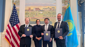 Фотография к новости: Қазақстан Clearbrook және AG-Tech компанияларымен зауыт салады