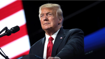 Фотография к новости: Трамп әрбір америкалыққа 2000 доллардан төлеуге уәде берді