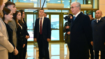 Фотография к новости: Мәскеулік студенттер Тоқаевпен қазақша сөйлесті