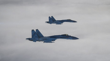 Фотография к новости: Тоқаев бортын ресейлік Су-35 ұшақтары әуежайға дейін сүйемелдеп апарды