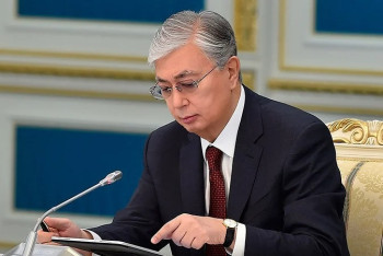 Фотография к новости: Президент бірнеше елдегі Қазақстан елшілеріне қосымша өкілеттік берді