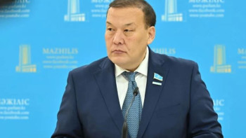 Фотография к новости: Депутат Шымкенттегі «Азаматтарға арналған үкімет» филиалын тексеруді талап етті