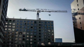 Фотография к новости: Ақсудағы былық: шенеуніктер салынып бітпеген пәтерлерді әлеуметтік тұрғын үй ретінде сатып алған