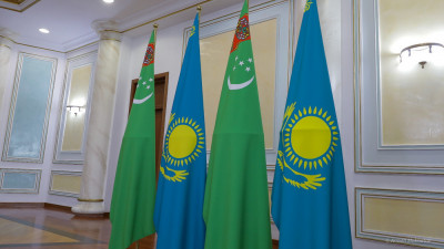 Есірткі, қару-жарақ, көші-қон: Қазақстан мен Түрікменстан қылмыспен бірге күреседі