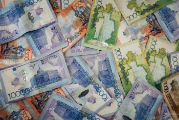 Фотография к новости: Әйел батырманы қателесіп басып, 26 миллион теңге ұтып алды