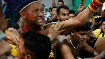 Фотография к новости: Бразилиядағы климаттық конференцияға байырғы халықтар басып кірді