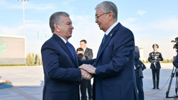 Фотография к новости: Тоқаев пен Мирзиёев: Ташкенттегі ресми кездесу
