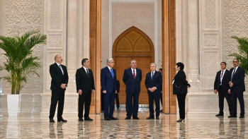 Фотография к новости: Орталық Азия және Әзербайжан елдерінің президенттері Ислам өркениеті орталығына барды