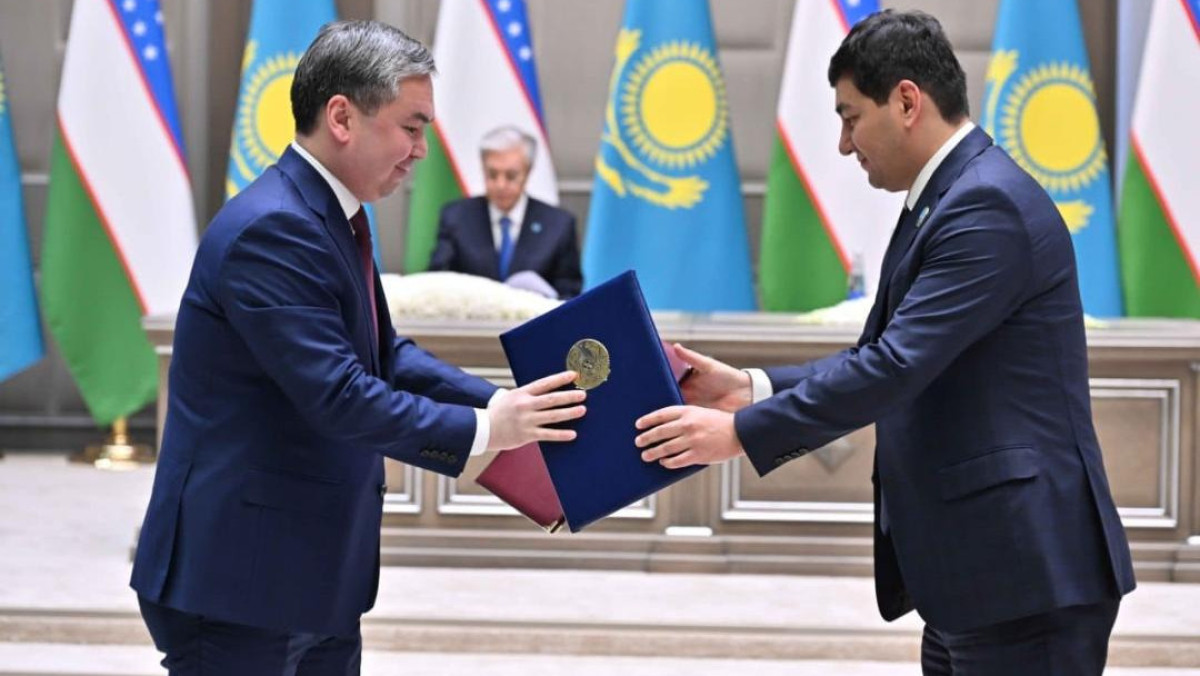  Өнеркәсіп және құрылыс министрлігі