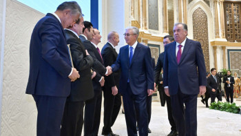 Фотография к новости: Тоқаев "Келешек мұрасы" халықаралық сыйлығын тапсыру рәсіміне қатысты