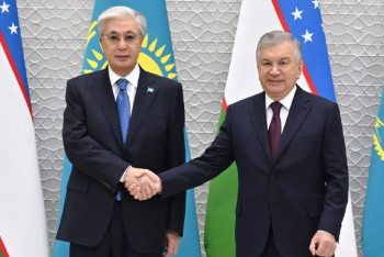 Фотография к новости: Қазақстан мен Өзбекстан стратегиялық әріптестікті нығайтуда: жаңа келісімдер жасалды