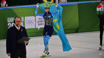 Фотография к новости: Әлем кубогі: Ел құрамасы шорт-тректен жеңімпаз атанды