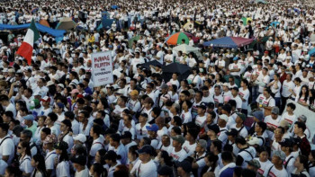 Фотография к новости: Сыбайлас жемқорлыққа қарсы: Филиппин астанасында жүздеген мың тұрғын наразылық білдіруде