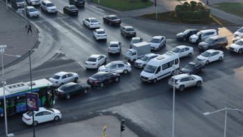 Фотография к новости: Алматыдағы кептеліс жыры: Депутат бірнеше жоба ұсынды