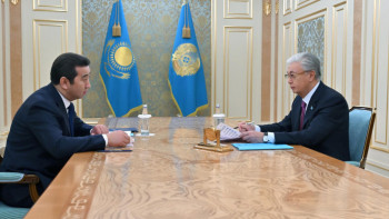 Фотография к новости: Президент Ауыл шаруашылығы министрі Айдарбек Сапаровты қабылдады