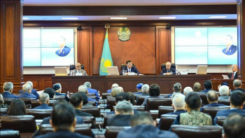 Фотография к новости: "Еркін Әуелбеков: заманның заңғар тұлғасы" атты республикалық ғылыми-танымдық конференция өтті